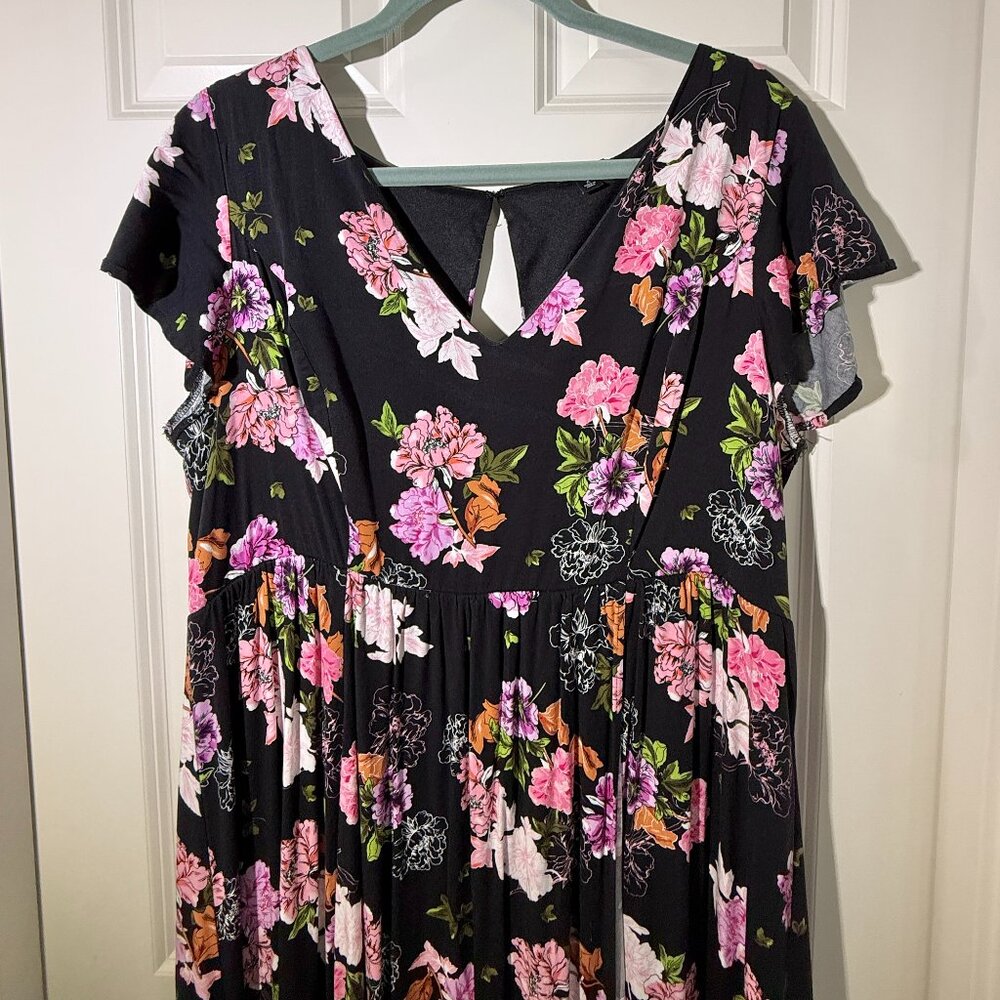 Torrid Black Floral Challis Maxi Dress - Picture 3 of 7